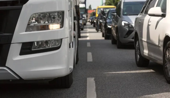 В Киеве с 25 по 28 июля ограничат движение грузовиков - КГГА