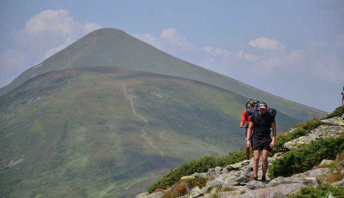 Пятилетняя девочка из Львова покорила Говерлу и установила рекорд Украины