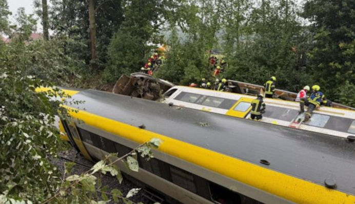 Авария на железной дороге в Германии: среди пострадавших есть украинцы