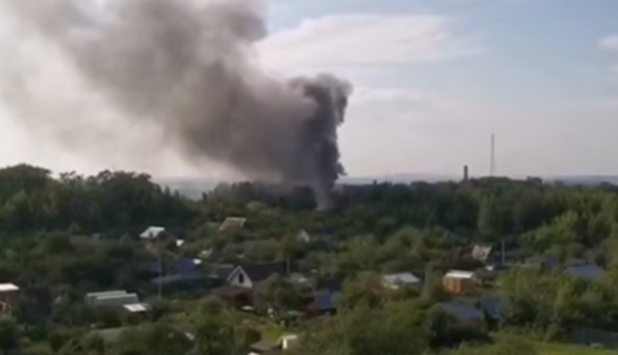 Возле российского Нижнего Новгорода произошел пожар в районе военного центра: детали