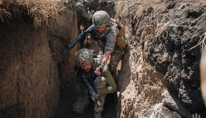 Росіяни почали застосовувати танки під час мотоштурмів на Донеччині – військовий