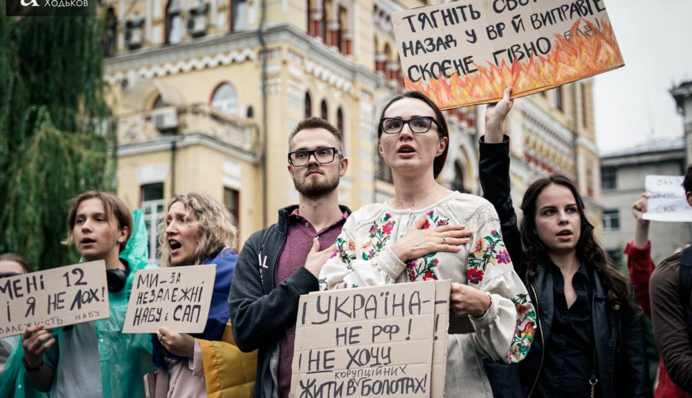 У Києві почалися мітинги за відновлення незалежності НАБУ і САП за день до голосування — фото