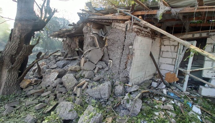 Росіяни вдарили по Дніпропетровщині: є постраждалі та руйнування