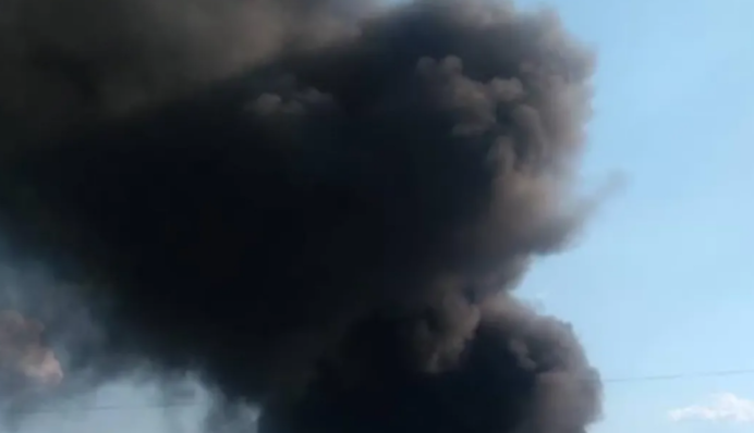 Дрони атакували кілька важливих об'єктів росіян – вибухало в різних регіонах