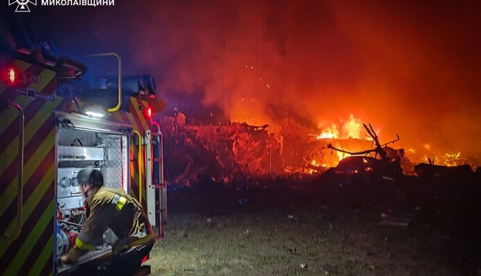 Росіяни вдарили ракетою по Миколаєву: є постраждалі