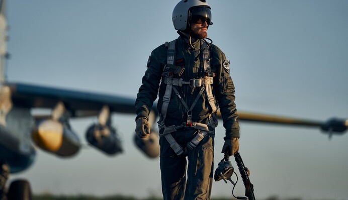 Зеленский в День Воздушных сил ВСУ показал кадры работы украинских пилотов и зенитчиков