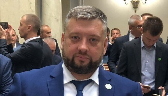 Членство нардепа Кузнецова во фракции «Слуга народа» приостановлено – Арахамия