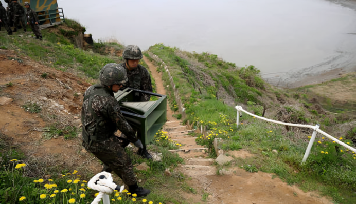 Южная Корея начала демонтаж громкоговорителей на границе с КНДР