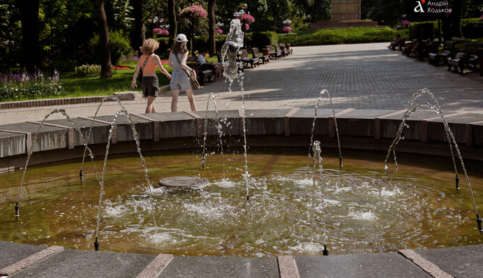 Температурные качели и грозы: синоптики дали прогноз на новую неделю