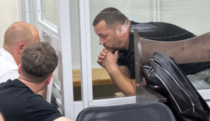 Схеми на закупівлях дронів та РЕБ: суд арештував начальника МВА