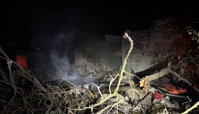 Росіяни атакували Дніпропетровщину, є пошкодження будівель та поранені