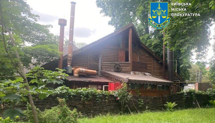 Прокуратура требует снести ресторан в парке Шевченко в Киеве