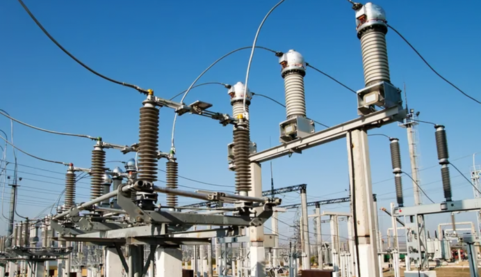 Спутники фиксируют пожары возле электроподстанции после атаки в Крыму