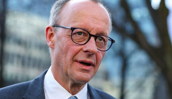 Мерц: Німеччина припиняє експорт зброї, яку можуть використати в секторі Гази