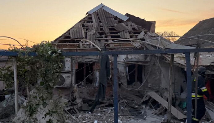 Российские войска обстреляли Никополь из артиллерии: погибла женщина