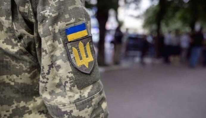 У Миколаєві чоловік під час перевірки документів побив військового ТЦК