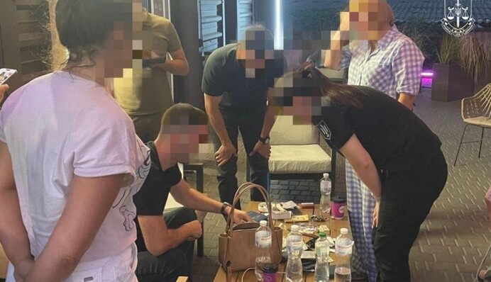 На Одещині працівницю митниці викрили на хабарі в понад 270 тисяч гривень