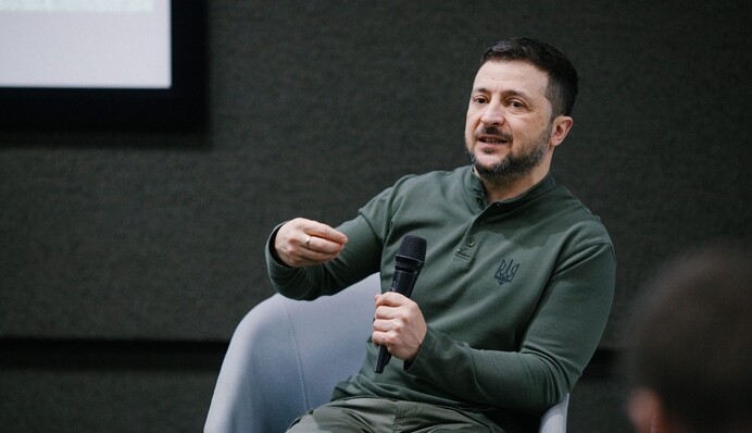 Зеленський обговорив із Токаєвим небезпеку поділу незалежних держав