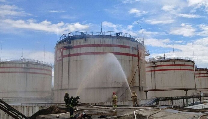 Безпілотники атакували Ухтинський НПЗ у Комі