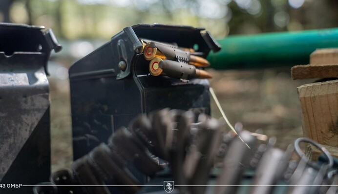 На Луганщині окупанти відкрили програму підготовки дітей-снайперів
