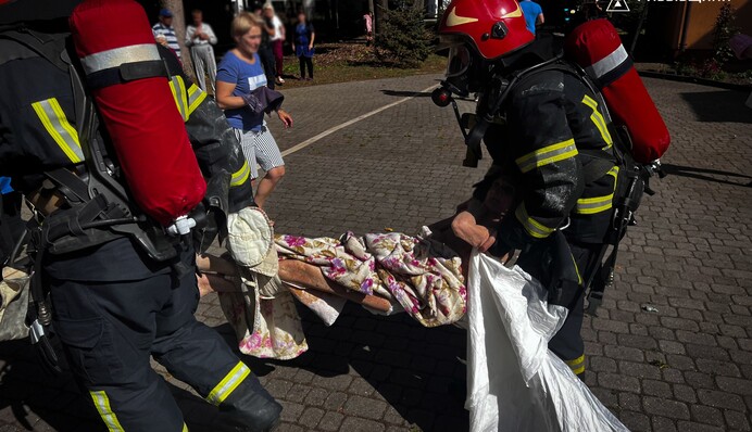 Поблизу Львова в пансіонаті для літніх людей спалахнула пожежа