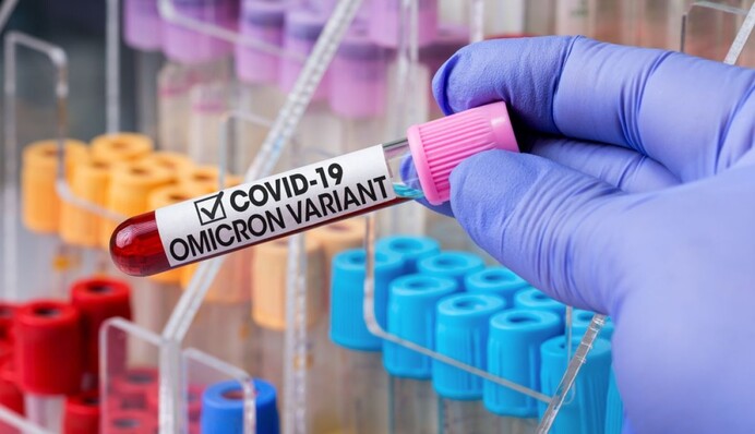 Новий спалах COVID в Україні: що радять лікарі і як не захворіти