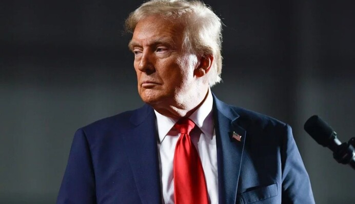 Трамп сообщил, что территориальные вопросы будет обсуждать президент Украины — Макрон