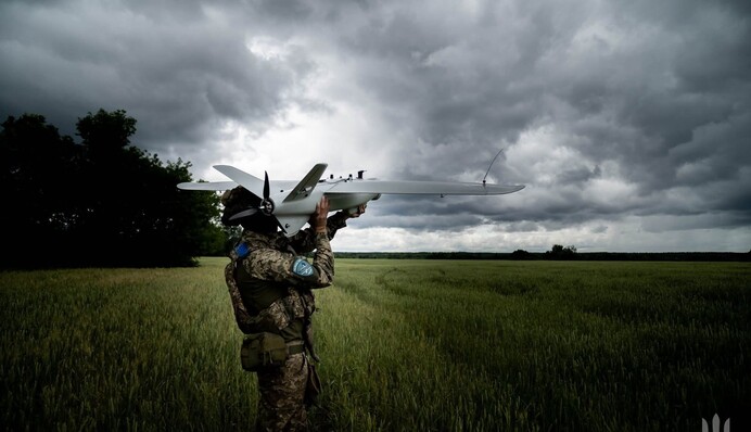 Закупівлі через DOT-Chain Defence: першу тисячу FPV-дронів вже передали на фронт