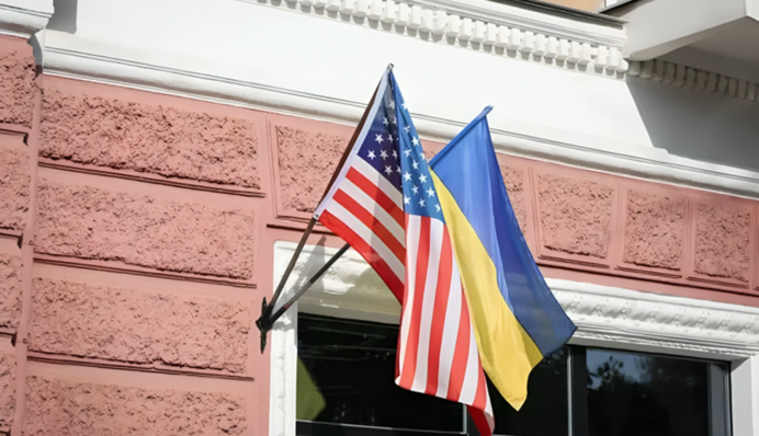 Politico: Трамп готов дать Украине гарантии безопасности, если они не будут в формате НАТО