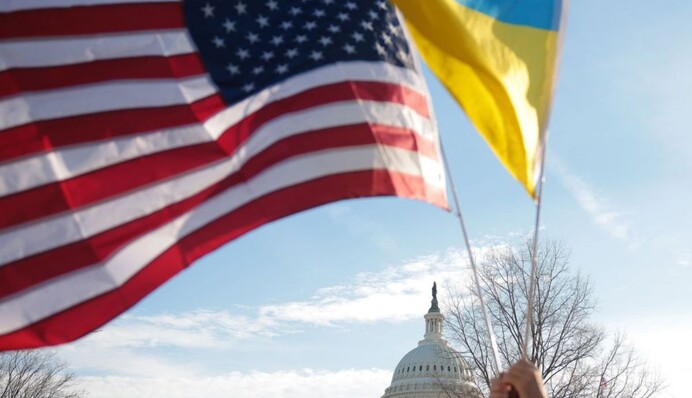 Около 120 тыс. украинских беженцев могут потерять свой правовой статус в США — WSJ