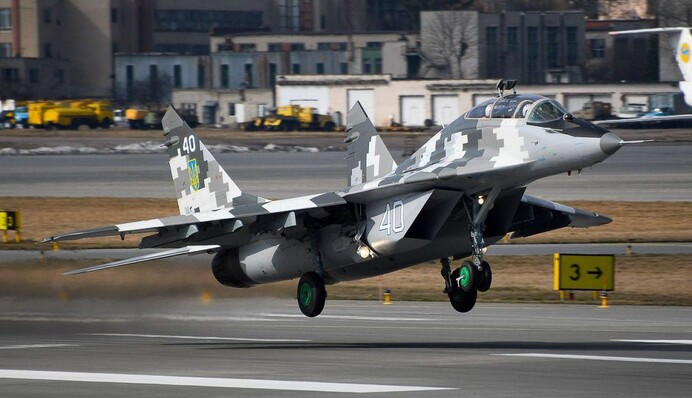 В Венгрии с военного аэродрома угнали запчасти от МиГ-29 — СМИ