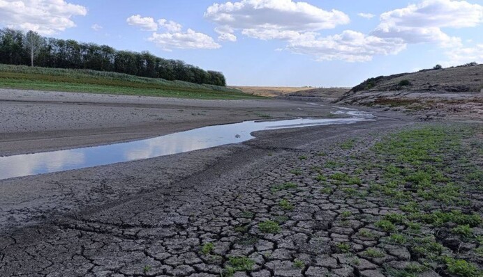 В Мариуполе почти полностью обмелело Старокрымское водохранилище