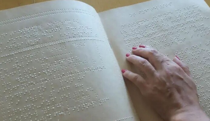 Ни один из запланированных учебников шрифтом Брайля не поступил в школы — комитет Рады