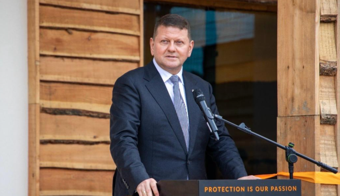 ​У Залужного спростували створення передвиборчого штабу в Лондоні