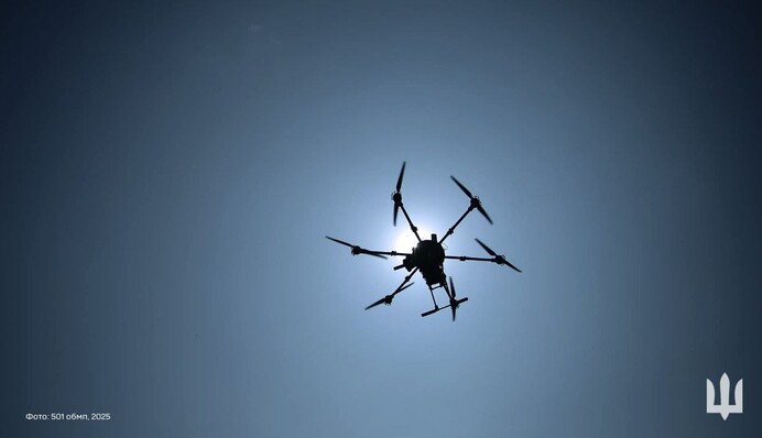 Украина допустила к эксплуатации более 80 новых дронов с оптоволоконным управлением