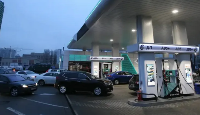 Дефіцит пального фіксують на тимчасово окупованому Запоріжжі