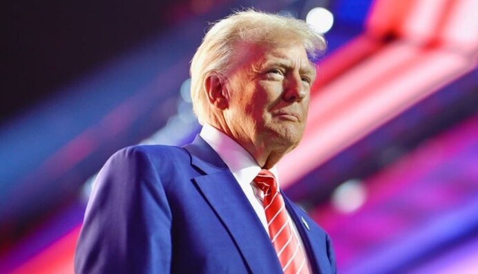 Вулицю Банкову в Києві пропонують перейменувати на честь Дональда Трампа