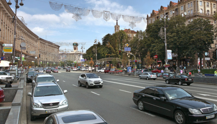 Водителей предупредили об изменениях движения в центре Киева 23 августа: причины