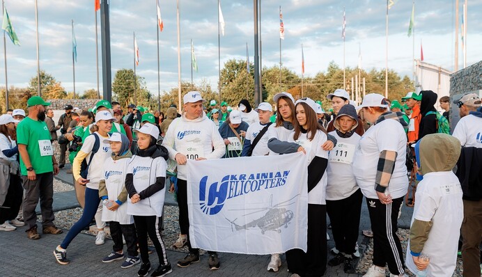 Разом воюємо, разом реабілітуємося: «Українські вертольоти» стали партнером ветеранського марш-кидка