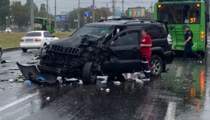 У центрі Харкова сталася потрійна ДТП, серед постраждалих є дитина