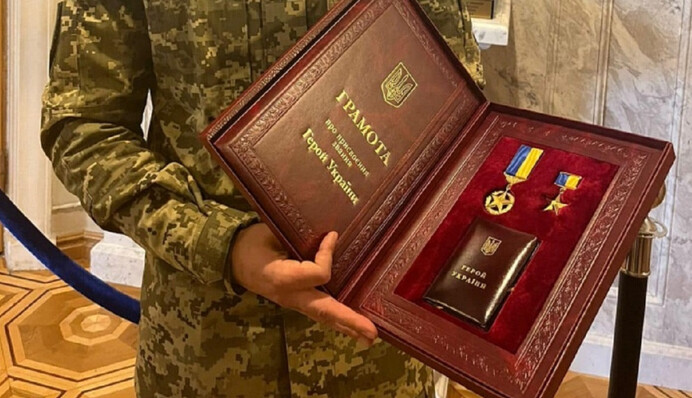 Зеленський підписав укази про нові звання для вищого командування сил оборони України