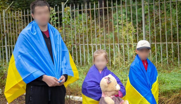 Из России удалось вернуть троих детей и молодого парня