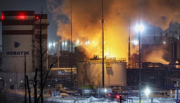 Украинские удары по российским НПЗ более эффективны, чем считают: эксперт рассказал о последствиях для РФ