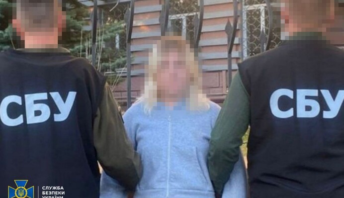 СБУ затримала дівчат, які підозрюються в підготовці терактів проти ЗСУ у Хмельницькій та Дніпропетровській областях