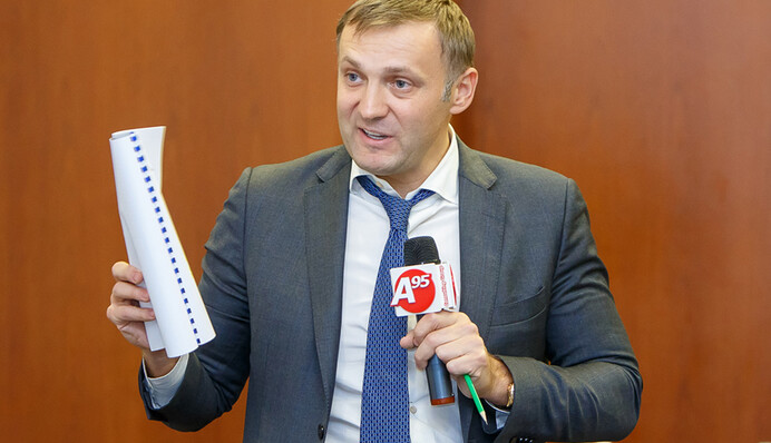 Тарас Загородний: скандальный бизнесмен Сергей Тищенко помогает россиянам обходить санкции