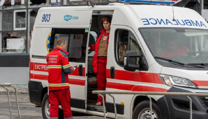 РФ вдарила дроном по авто 