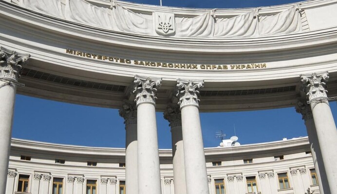 "Угорщина опинилася на хибному боці історії": Сибіга обіцяє Сійярто дзеркальну відповідь