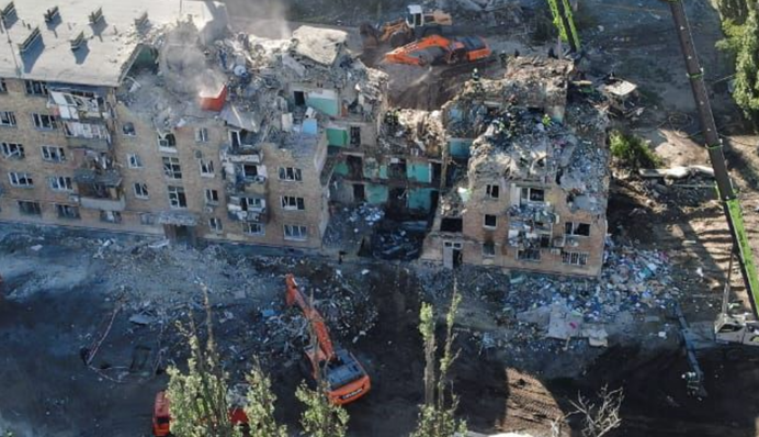 Число погибших в Киеве выросло до 19-ти: поиски людей продолжаются