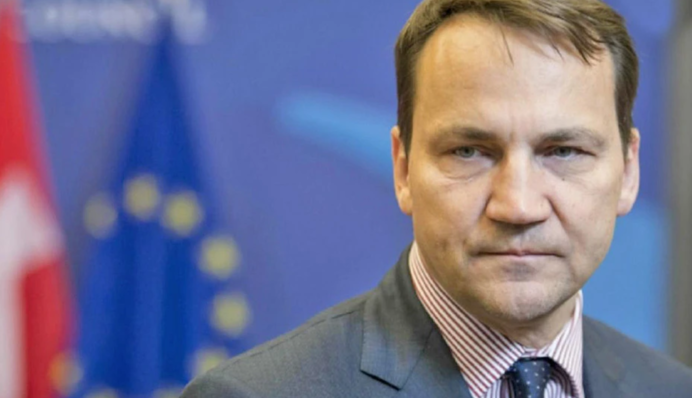 Сікорський запросив у Польщу Мадяра, якому Угорщина заборонила в’їзд