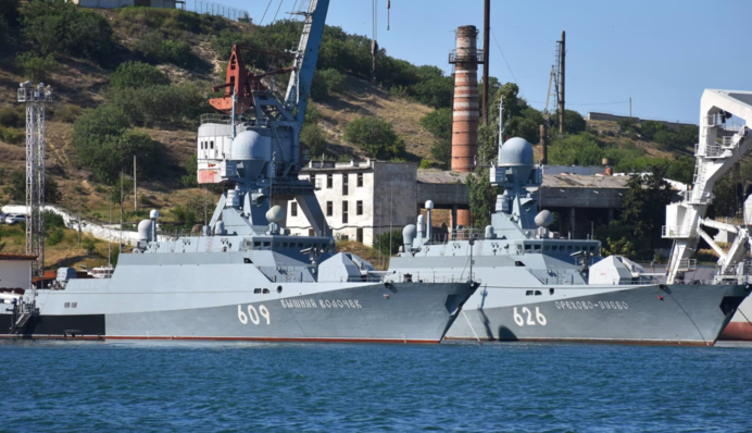 Вперше в історії: Defence Express розкрило, чим ГУР атакувало носій "Калібрів"